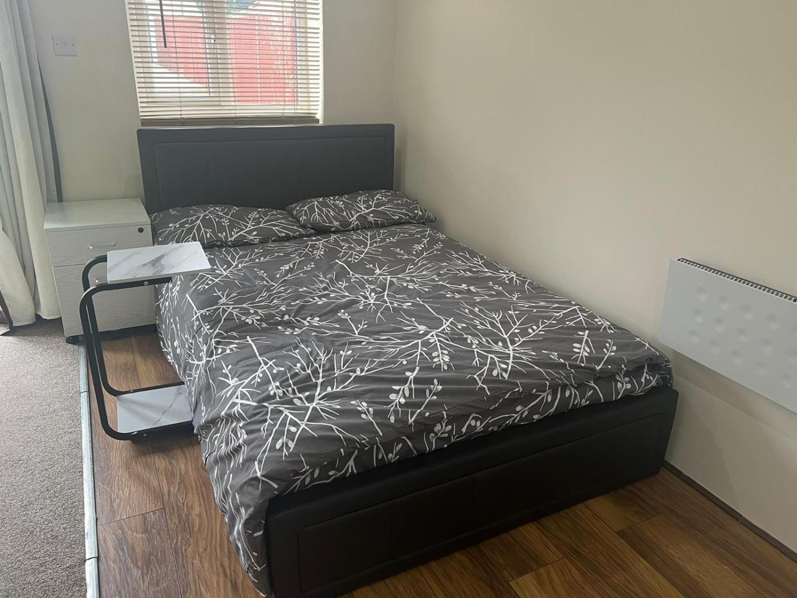 Modern Studio In Rayners Lane Pinner Harrow Near Wembley Greater London 外观 照片